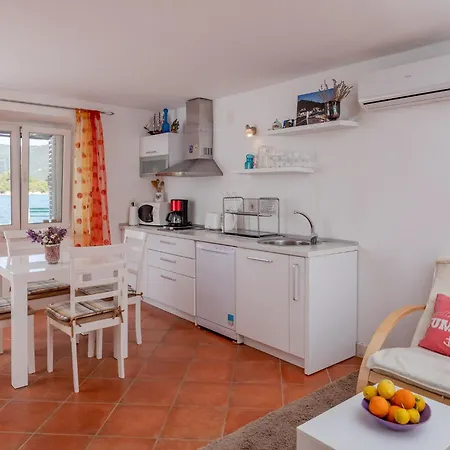 Anima Maris- Duplex Two Bedroom With Terrace And Sea View Semesterbostad Ston