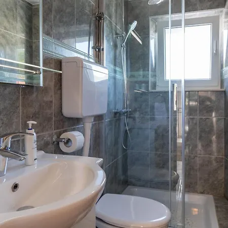 Semesterbostad Anima Maris- Duplex Two Bedroom With Terrace And Sea View Ston
