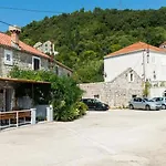 Anima Maris- Duplex Two Bedroom With Terrace And Sea View Vikendica *